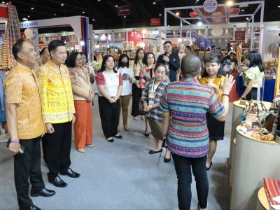 เอกอัครราชทูตสาธารณรัฐฟิลิปปินส์ เยี่ยมชมงาน OTOP City 2024 Happy Market 
