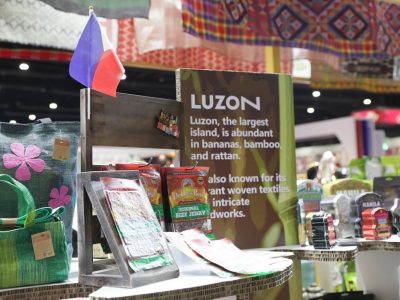 เอกอัครราชทูตสาธารณรัฐฟิลิปปินส์ เยี่ยมชมงาน “OTOP City 2024 Happy Market มอบความสุข ด้วยของขวัญล้ำค่า จากภูมิปัญญาไทย” ตั้งแต่วันนี้ ถึงวันที่ 22 ธันวาคม ณ อิมแพค เมืองทองธานี